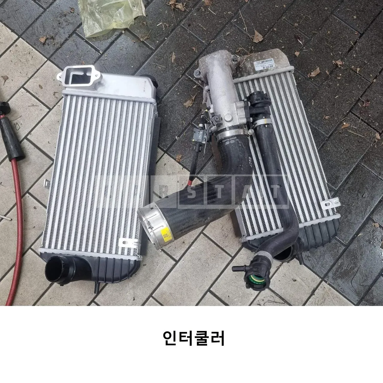 Photo 2 of 3: 2022 Kia Engine Sorento Engine+turbo+intercooler, VIN KNARL81FHPA186716 — Korean insurance auction