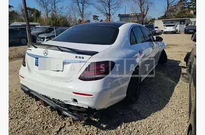 Photo 1 of 24: 2019 Mercedes-Benz E350 4Matic — Korean insurance auction