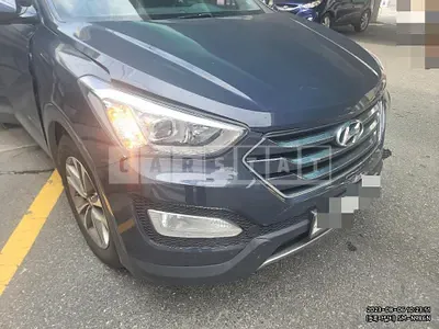 Photo 1 of 9: 2015 Hyundai Santa Fe DM 2.0, VIN KMHSW81UBFU467785 — Korean insurance auction