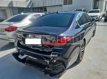 Photo 2 of 12: 2023 BMW 520i, VIN WBA11BH07PCL16177 — Korean insurance auction