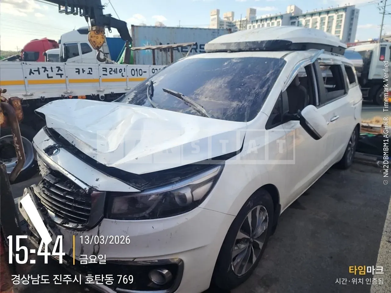 Photo 2 of 13: 2015 Kia Carnival Outdoors, VIN KNAMB81ABFS057081 — Korean insurance auction