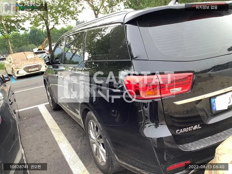 Photo 2 of 9: 2018 Kia Carnival /The New Carnival R2.2 Diesel (7 -Seater), VIN KNAME81ABKS509018 — Korean insurance auction