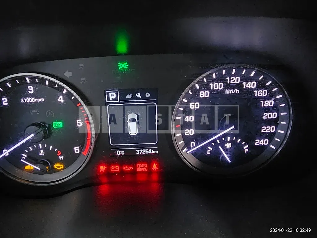 Photo 2 of 7: 2015 Hyundai Tucson TL 2.0 (4WD) — Korean insurance auction