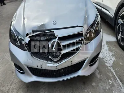 Photo 1 of 17: 2015 Mercedes-Benz E220 CDI, VIN WDDHF0CBXFB100088 — Korean insurance auction