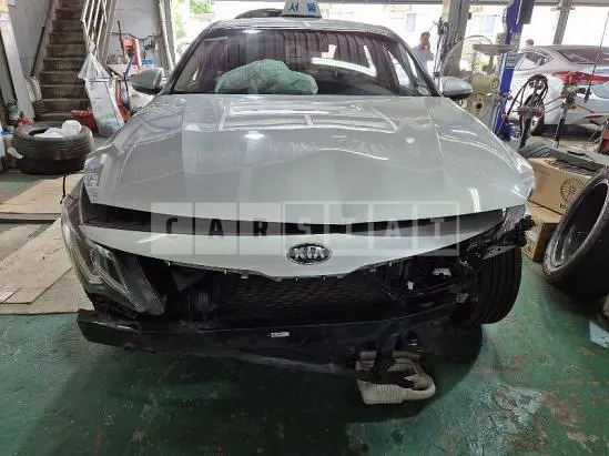 Photo 2 of 7: 2019 Kia K5 — Korean insurance auction
