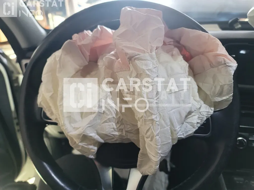 Photo 2 of 25: 2015 Kia K5 2.0(LPI) — Korean insurance auction