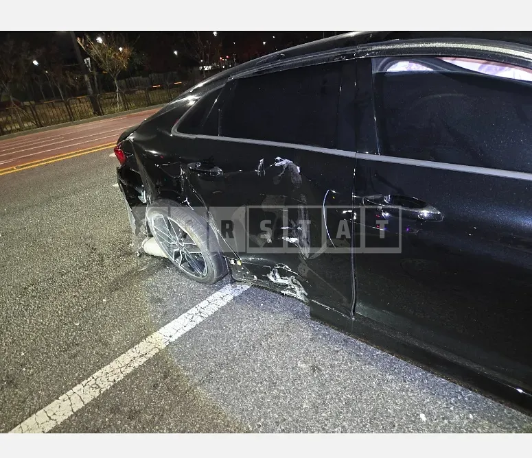 Photo 2 of 19: 2021 Kia K5 — Korean insurance auction