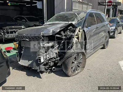 2022 Ford /Explorer 2.3L