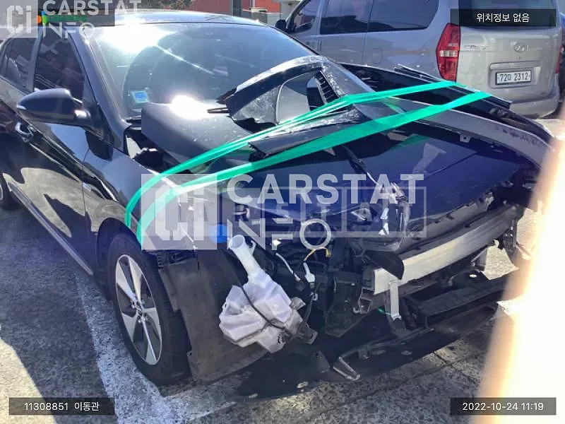 Photo 2 of 9: 2016 Hyundai Ionic, VIN KMHC851HFHU000994 — Korean insurance auction