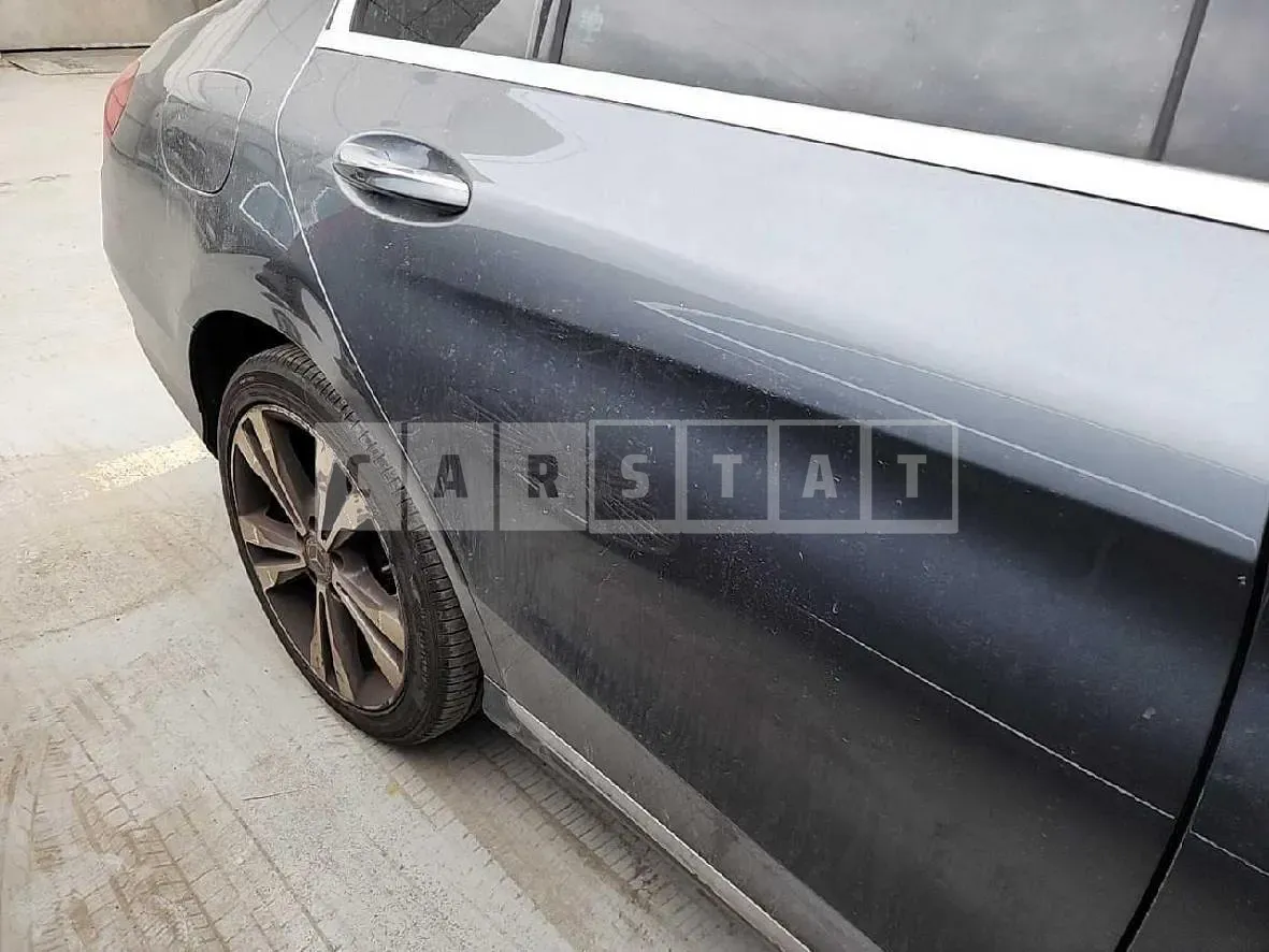 Photo 2 of 18: 2019 Mercedes-Benz C220d — Korean insurance auction