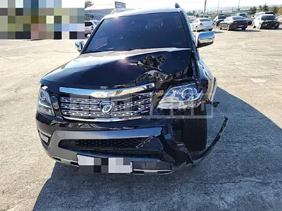 Photo 1 of 8: 2016 Kia Mojave 3.0 (4WD), VIN KNAKN814DHA149893 — Korean insurance auction