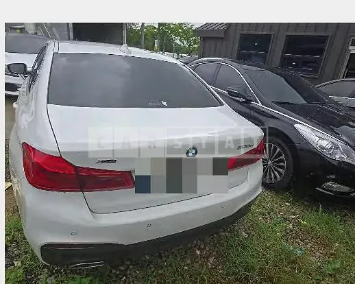 Photo 2 of 24: 2020 BMW 520d xDriveM Sport Package — Korean insurance auction