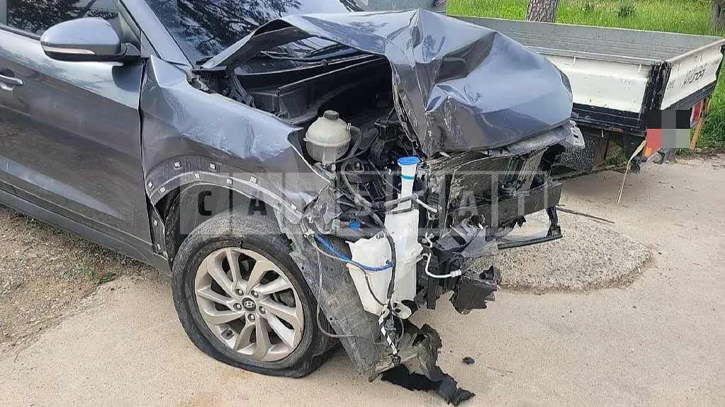 Photo 2 of 8: 2017 Hyundai Tucson TL — Korean insurance auction