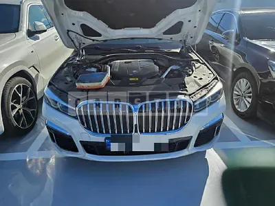 Photo 1 of 33: 2020 BMW 745e iPerformance — Korean insurance auction
