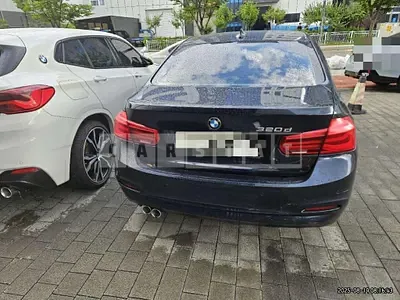 Photo 1 of 35: 2017 BMW 320d Efficient Dynamics — Korean insurance auction