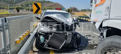 Photo 1 of 6: 2016 Hyundai Santa Fe, VIN KMHSW81UDGU594737 — Korean insurance auction