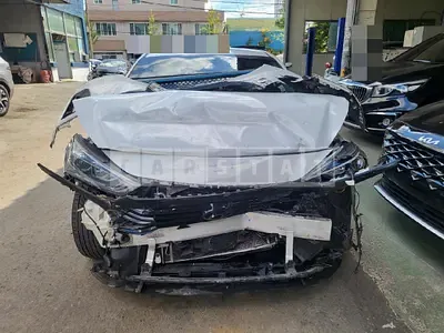 Photo 1 of 18: 2016 Hyundai IONIQ Hybrid, VIN KMHC751CGGU003142 — Korean insurance auction