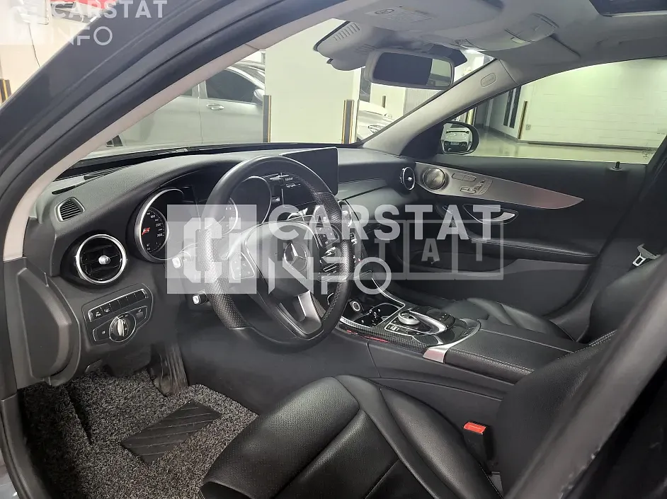 Photo 2 of 6: 2016 Mercedes-Benz C220 d, VIN WDDWF0EBXGR193188 — Korean insurance auction