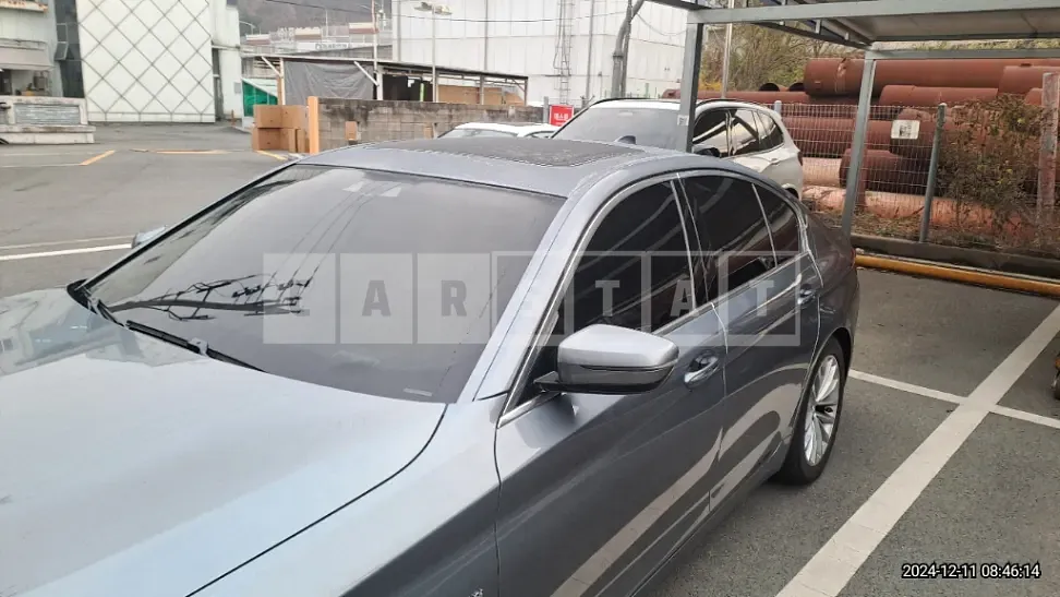 Photo 2 of 36: 2018 BMW 520d xDrive — Korean insurance auction