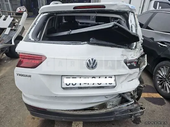 Photo 2 of 22: 2020 Volkswagen Tiguan 2.0 TDI — Korean insurance auction