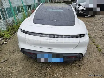 Photo 1 of 37: 2022 Porsche Taycan (High. 5-Seater) — Korean insurance auction