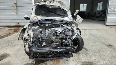 Photo 1 of 13: 2016 Hyundai Santa Fe, VIN KMHSW81UBGU593610 — Korean insurance auction