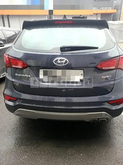 Photo 1 of 12: 2015 Hyundai Santa Fe DM 2.0, VIN KMHSW81UBGU574133 — Korean insurance auction