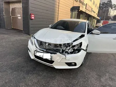 Photo 1 of 18: 2017 Nissan Altima 2.5 — Korean insurance auction
