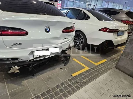 Photo 2 of 14: 2020 BMW X4 xDrive20d M Sport Package, VIN WBAVJ9103L9C36602 — Korean insurance auction
