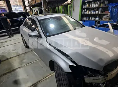Photo 1 of 50: 2017 Mercedes-Benz C 220d — Korean insurance auction
