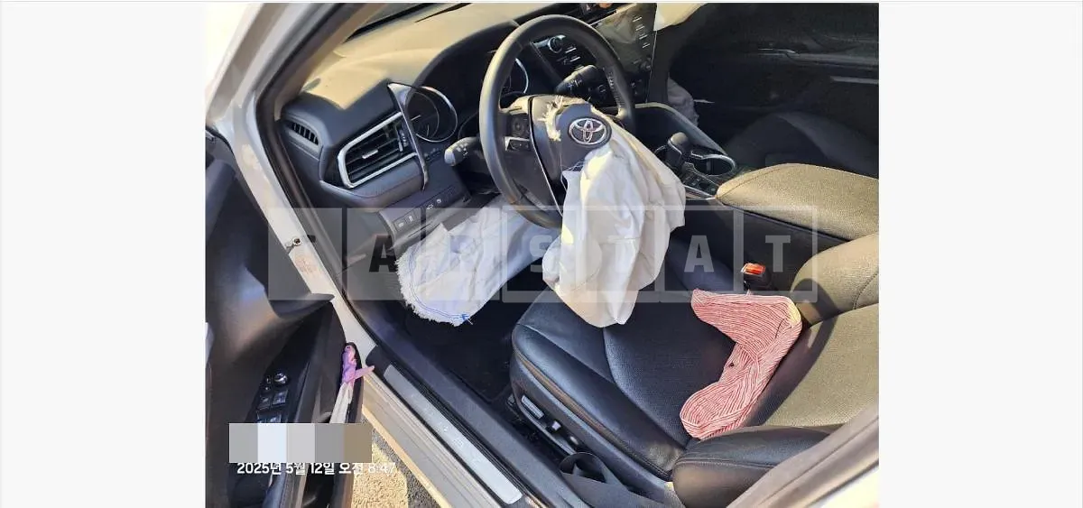 Photo 2 of 44: 2018 Toyota Camry Hybrid — Korean insurance auction