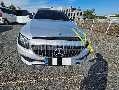 Photo 1 of 3: 2017 Mercedes-Benz (parts) E200 Light — Korean insurance auction