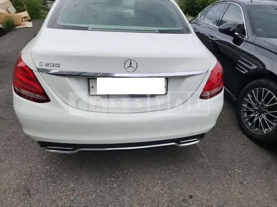 Photo 2 of 10: 2015 Mercedes-Benz C 200 — Korean insurance auction