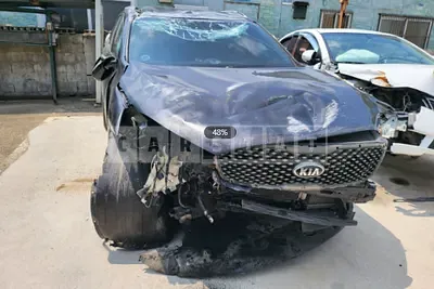 Photo 1 of 10: 2017 Hyundai Kia Sorento, VIN KMHDG41UBEU072141 — Korean insurance auction