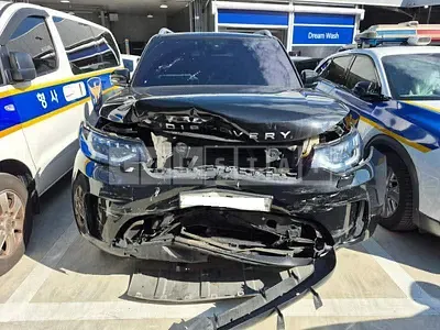 2018 Land Rover Discovery TD6