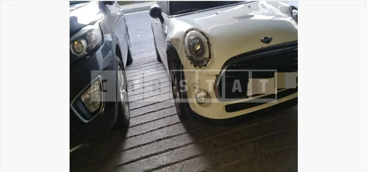 Photo 2 of 19: 2015 MINI 미니 쿠퍼 D 파이브-도어 — Korean insurance auction