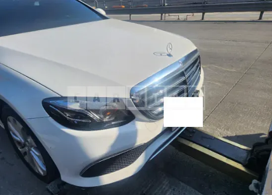 Photo 2 of 9: 2019 Mercedes-Benz E220 d 4Matic — Korean insurance auction