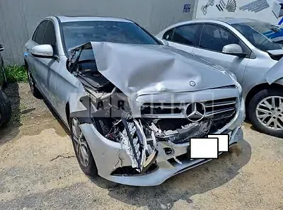 Photo 1 of 11: 2015 Mercedes-Benz C220 BlueTec, VIN WDDWF0EBXFF163382 — Korean insurance auction