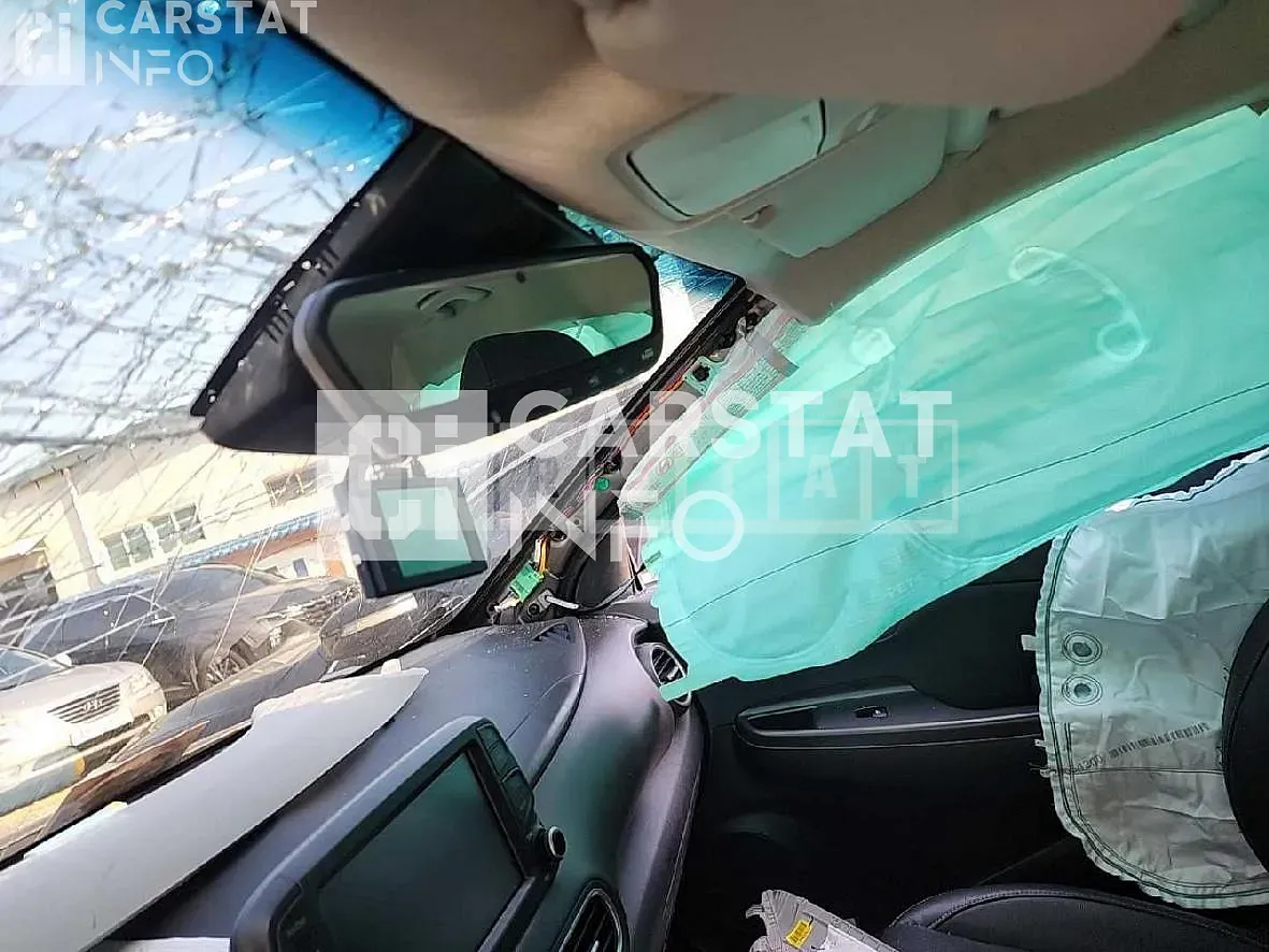 Photo 2 of 11: 2018 Hyundai Kona, VIN KMHK7815HJU139273 — Korean insurance auction