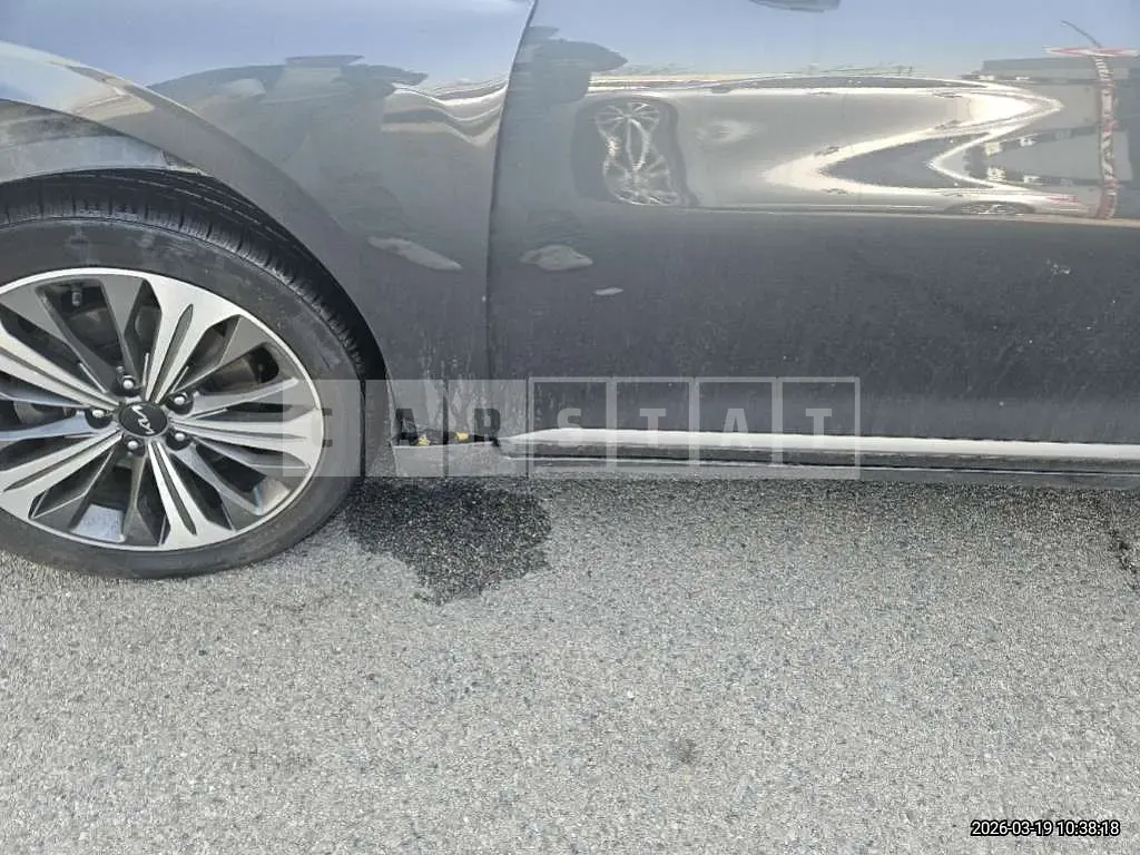 Photo 2 of 32: 2022 Kia K8 Hybrid — Korean insurance auction