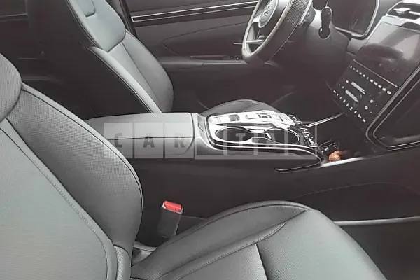 Photo 2 of 12: 2022 Hyundai Tucson, VIN KMHJC81BGNU162007 — Korean insurance auction