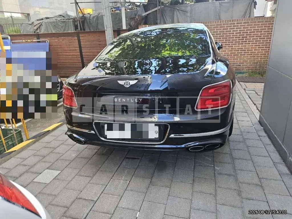 Photo 2 of 48: 2021 Bentley Flying Spur V8 — Korean insurance auction