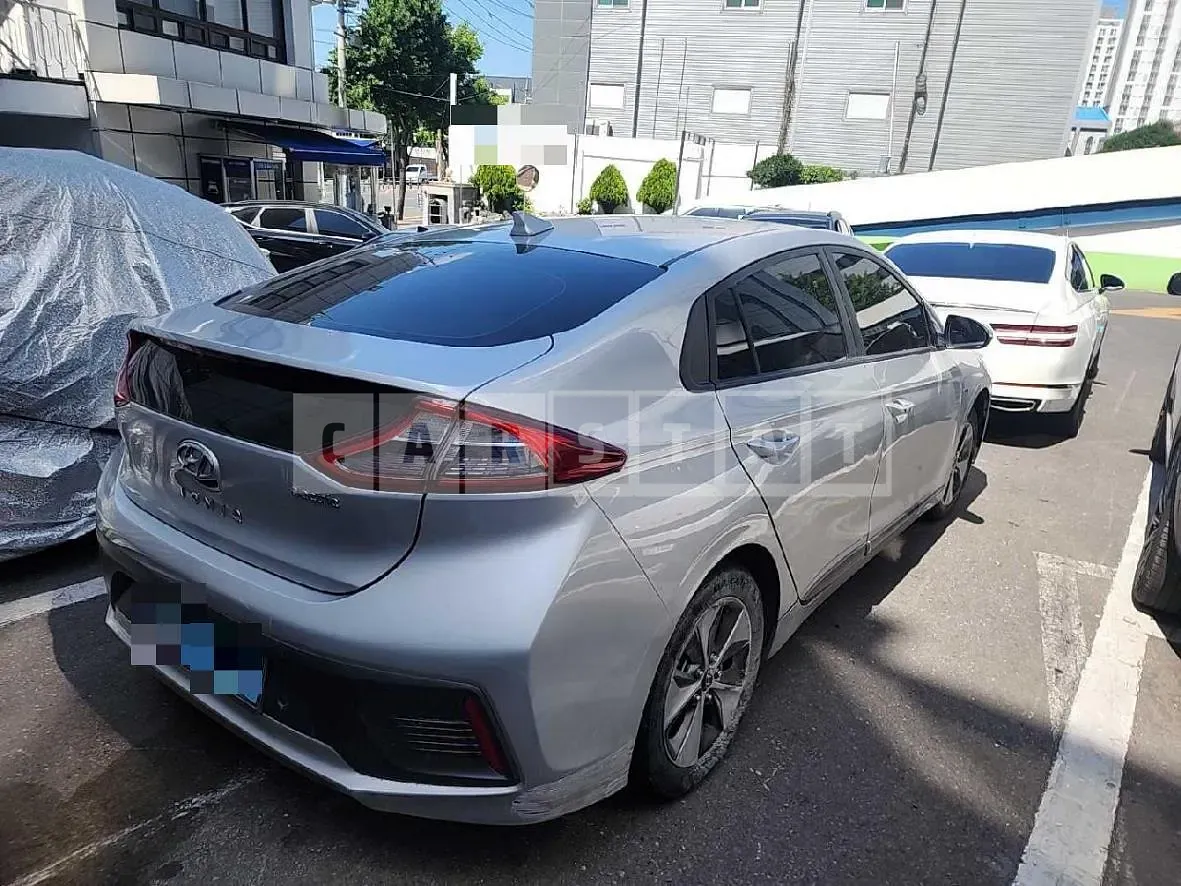 Photo 2 of 34: 2017 Hyundai IONIQ Electric — Korean insurance auction