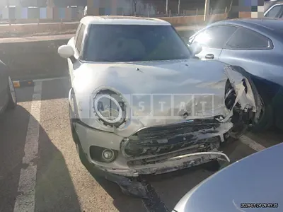 Photo 1 of 27: 2022 MINI Cooper Clubman — Korean insurance auction