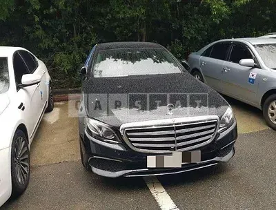 Photo 1 of 18: 2019 Mercedes-Benz E300e — Korean insurance auction