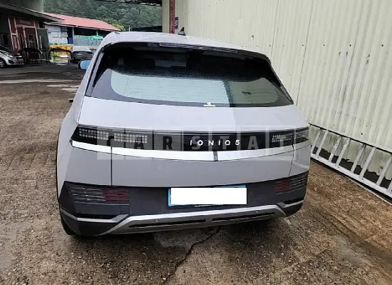 Photo 2 of 17: 2023 Hyundai Modern Ionic 5, VIN KMHKN81EFPU134483 — Korean insurance auction