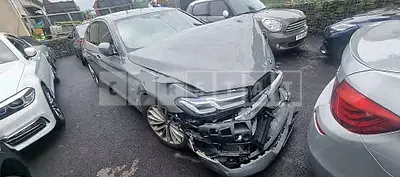 Photo 1 of 12: 2022 BMW 530e, VIN WBA51AG03NCJ88739 — Korean insurance auction