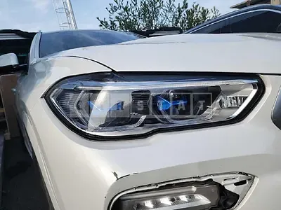 Photo 1 of 2: 2020 BMW (parts) X6 xDrive40i Headlamp — Korean insurance auction