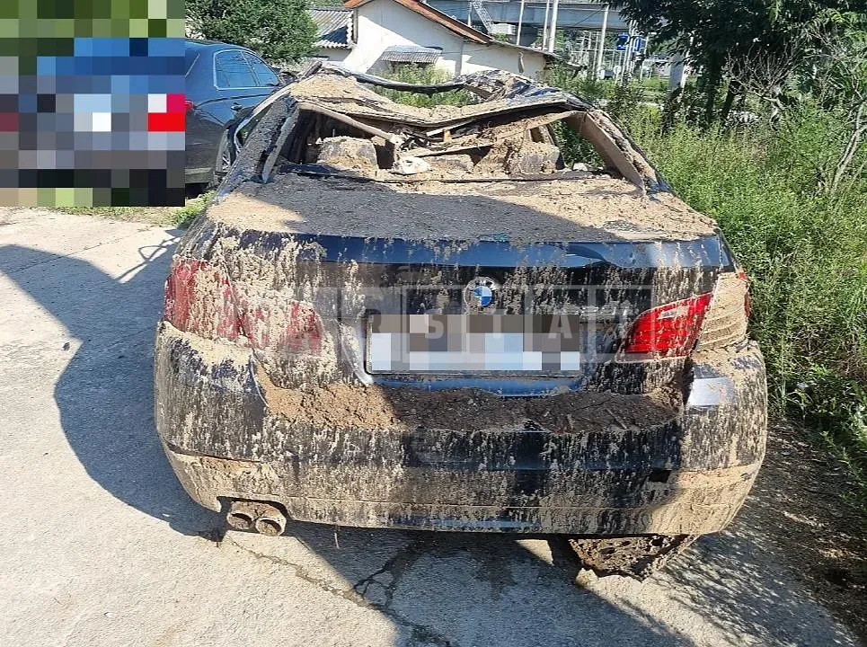 Photo 2 of 8: 2014 BMW 528i — Korean insurance auction