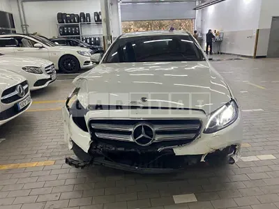 Photo 1 of 23: 2018 Mercedes-Benz E 200 — Korean insurance auction